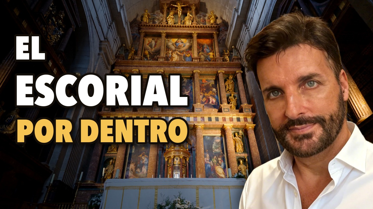 David Bello ante el retablo mayor de la basílica de El Escorial